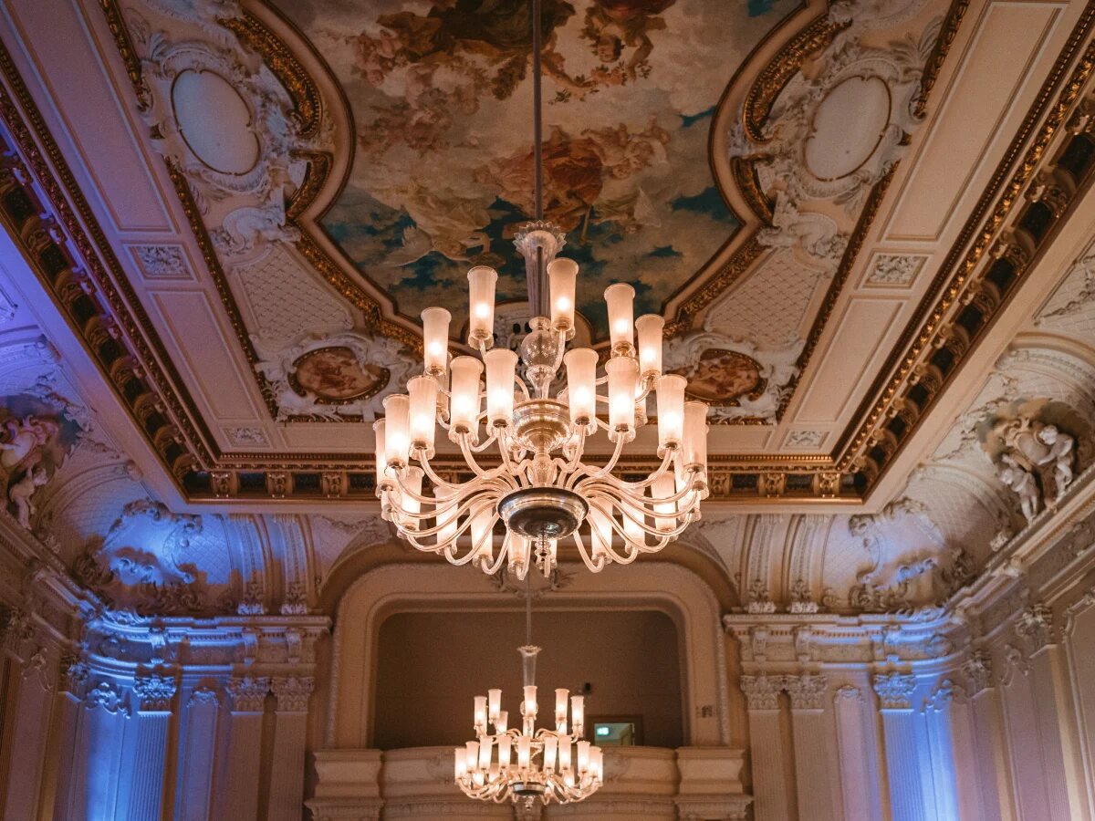 Kronleuchter im Salles de Pologne